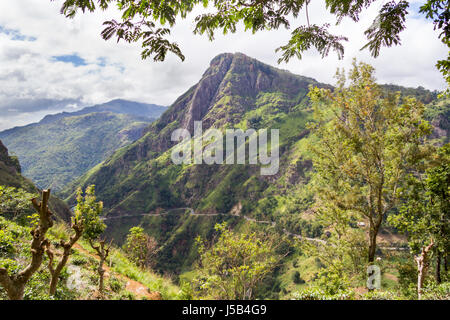 Vista sulla montagna vicino a Ella, Sri Lanka Foto Stock