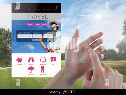 Composito Digitale di mano di toccare il vetro Tablet e i viaggi di vacanza break interfaccia App con campi da golf Foto Stock