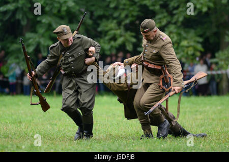 Szczecin, Polonia, 1 Settembre 2013: ricostruzione storica inizio II guerra mondiale in Polonia. Foto Stock