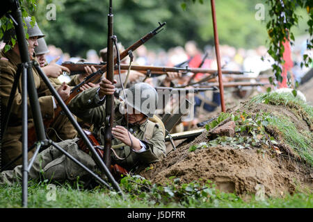 Szczecin, Polonia, 1 Settembre 2013: ricostruzione storica inizio II guerra mondiale in Polonia. Foto Stock