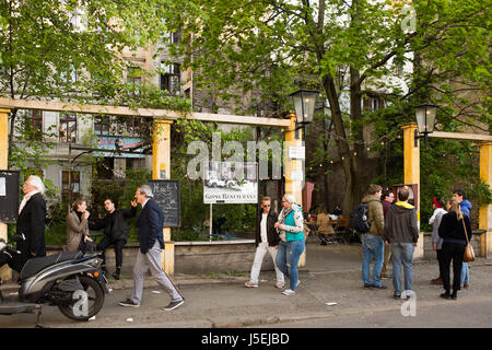 Berlino, 5 maggio: Clarchens Ballhaus (sala da ballo) in Auguststrasse a Berlino il 5 maggio 2017. Foto Stock