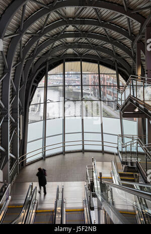 Interno od ingresso Sud Stazione di Leeds Foto Stock