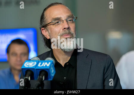 Il dott. Astro Teller, CEO di Google X, è visto parlando con la stampa. In seguito i due giorno lungo Forum sulla scienza, la tecnologia e l innovazione in relazione a obiettivi di sviluppo sostenibile (SDG), l'Organizzazione delle Nazioni Unite ha ospitato una speciale "DG Evento di azione " tecnologia e innovazione che ha riunito technology corporation dirigenti, accademici e politici. In seguito all'apertura discorsi programmatici dall Assemblea Generale Presidente Peter Thomson, relatori Astro Teller (Google X), Peter Diamandis (X Prize Foundation e Singularity University) e Justine Cassell (Carnegie Mellon Unive Foto Stock