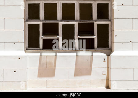 Fori Di Proiettile Nella Parete Del Museo Della Rivoluzione Havana Cuba Foto Stock Alamy