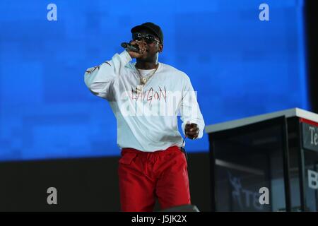 Skepta visto eseguendo con le giovani signore Shorty e Frisco e a Coachella weekend 1 Giorno 2 dotata di: Skepta dove: Indio, California, Stati Uniti quando: 17 Apr 2017 Credit: WENN.com Foto Stock