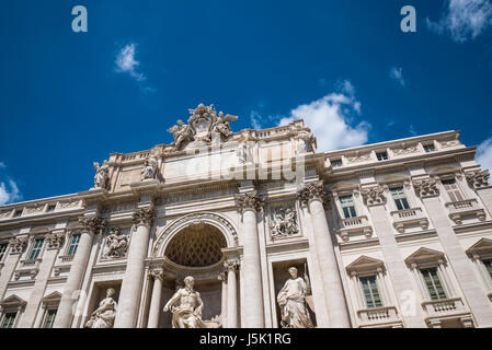 TheTrevi fontana di Roma ora tutti restaurati e pronto per il fascino Foto Stock