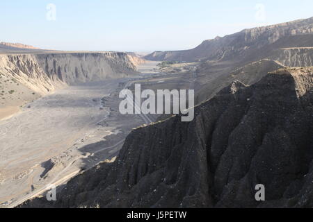 7 maggio 2017 - Karamay, Karamay, Cina - Karamay,Cina-Maggio 7 2017: (solo uso editoriale. Cina OUT)..L'Dushanzi Grand Canyon in Karamay, a nord-ovest della Cina di Xinjiang Uygur Regione autonoma. (Credito Immagine: © SIPA Asia via ZUMA filo) Foto Stock