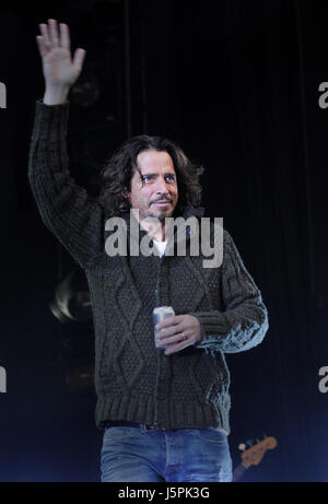 12 maggio 2013 - Pittsburgh, PA - 18 Maggio 2017 - cantante Chris Cornell delle bande SOUNDGARDEN e Audioslave muore all'età di 52. Photo credit: Jason L Nelson/AdMedia..File foto: 12 Maggio 2013 - Pittsburgh, PA - cantante Chris Cornell dei Soundgarden band suona presso un arresto sul loro tour nordamericano presso lo Stadio AE. Photo credit: Jason L Nelson/AdMedia (credito Immagine: © Jason L Nelson/AdMedia via ZUMA filo) Foto Stock