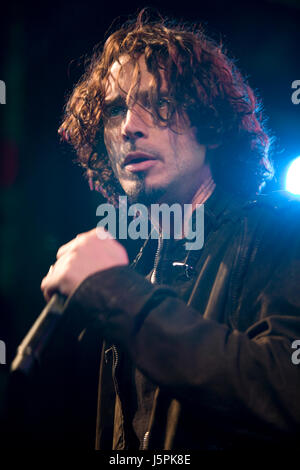 CHRIS CORNELL esecuzione presso la House of Blues di Hollywood, CA USA il 25 ottobre 2008. Foto © Kevin Estrada / Media punzone Foto Stock