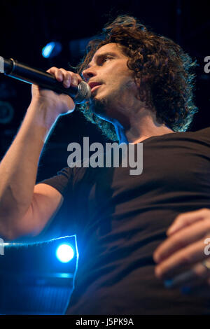 CHRIS CORNELL esecuzione presso la House of Blues di Hollywood, CA USA il 25 ottobre 2008. Foto © Kevin Estrada / Media punzone Foto Stock