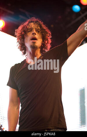 CHRIS CORNELL esecuzione presso la House of Blues di Hollywood, CA USA il 25 ottobre 2008. Foto © Kevin Estrada / Media punzone Foto Stock