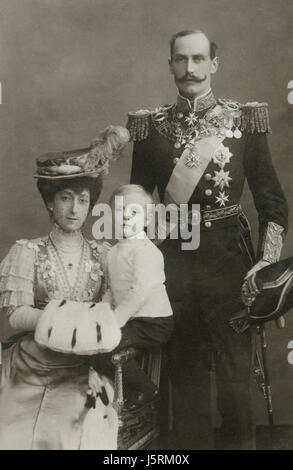 Re Haakon VII, Regina Maud, Principe Olaf, della Norvegia, Ritratto, 1906 Foto Stock