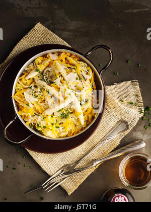 Tagliatelle sveva con sourcrout e zucca Foto Stock