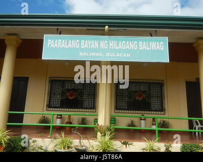 02188 Baliuag Nord Scuola Elementare Meridiana 19 Foto Stock