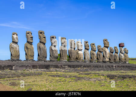 Moai Statue di Ahu Tongariki - Isola di Pasqua, Cile Foto Stock