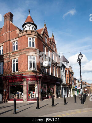 Rotherham High Street che mostra Hambys Shop, Rotherham, nello Yorkshire, Inghilterra, Regno Unito Foto Stock