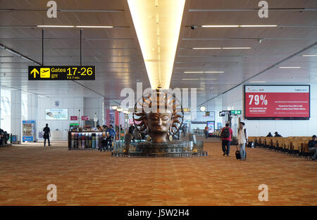 Dall'aeroporto internazionale Indira Gandhi duty free. Dall'aeroporto di Delhi è uno dei più visitati aeroporti in India Foto Stock