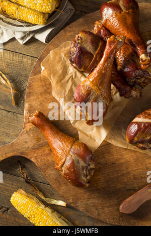 Barbecue affumicati Tacchino pronto a mangiare Foto Stock