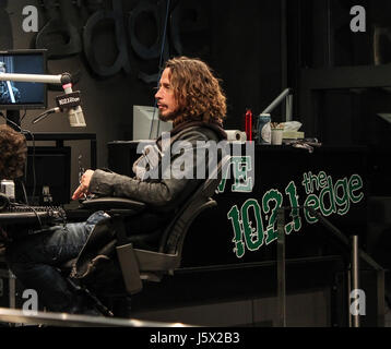 Chris Cornell e Soundgarden fare una radio intervista a 102,1 il bordo a Toronto in Canada, Nov 15, 2012 Foto Stock