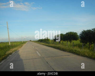 05438 risaie strade Salapungan Magumbali Candaba Pampanga 24 Foto Stock
