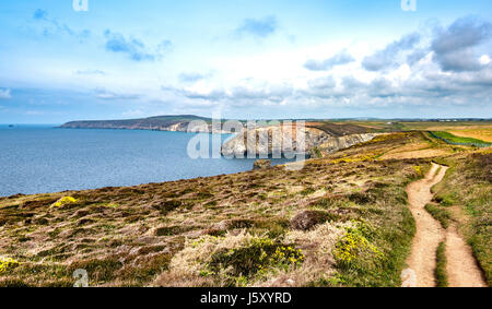 Il North Cornish Coast, presa da un punto a nord di Portreath, guardando a nord-est di Sant Agnese di testa. Foto Stock