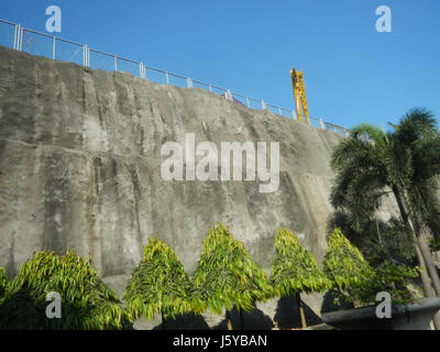 0540 East Rembo Passerella Pedonale Kalayaan Avenue C-7 Makati City Tunnel Foto Stock