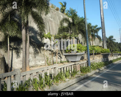 0540 East Rembo Passerella Pedonale Kalayaan Avenue C-9 Makati City Tunnel Foto Stock