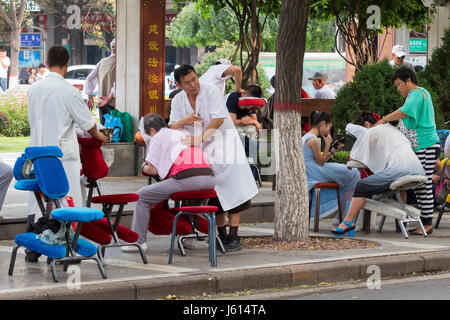 Massaggio di strada a Yinchuan, Ningxia, Cina Foto Stock