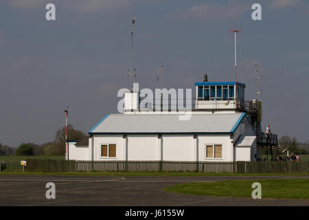 Controllo Airtraffic towerWolverhampton Halfpenny Green Airport. Regno Unito Foto Stock