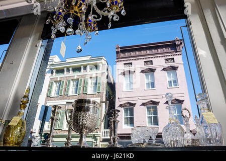 Charleston South Carolina, quartiere storico, preservazione, quartiere dell'antiquariato di King Street, shopping shopper negozi, negozi, mercati di mercato Foto Stock
