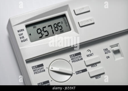 Cool conservare l'aria termostato programma data ora ora indicazione di alimentazione di energia Foto Stock