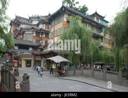 Dujiangyan Street di Chengdu,provincia di Sichuan,Cina Foto Stock