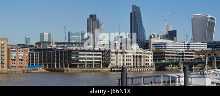 Vista panoramica del fiume Tamigi. Angel Court, Londra, Regno Unito. Architetto: Fletcher Sacerdote, 2017. Foto Stock