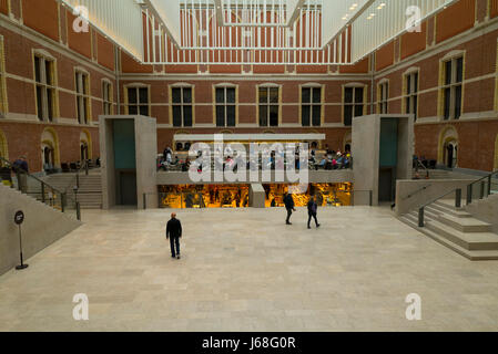 AMSTERDAM, Paesi Bassi - 10 Maggio 2017: hall del Rijksmuseum di Amsterdam Foto Stock