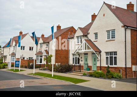 Loftus Garden Village housing development su brownfield ex fabbrica di Newport South Wales, Regno Unito Foto Stock