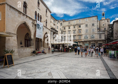 Narodni trg nel centro della città di Spalato, Dalmazia, Croazia Foto Stock