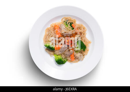 Il cibo tailandese spaghettini fritti con carne di maiale e di origine vegetale Foto Stock
