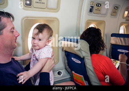 Florida Pensacola,Pensacola Regional Airport,Continental Airlines,volo pendolare,adulti uomo uomo uomini maschio,ragazza ragazze,giovani giovani youth yout Foto Stock