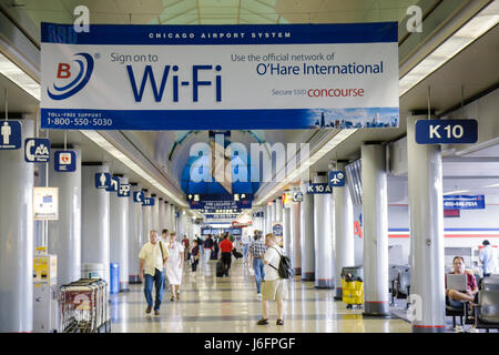 Chicago Illinois,o'Hare International Airport,passeggeri passeggeri motociclisti,gate,wi fi,banner,internet wireless,hot spot,servizio,IL080722003 Foto Stock