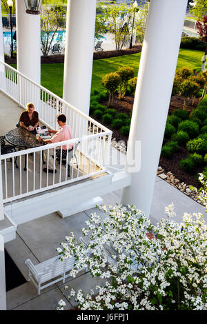 Sevierville Tennessee,Smoky Mountains,Clarion Inn,Willow River,hotel,catena,alloggio,ospitalità,edificio,esterno,fronte,ingresso,Greek Revival, Foto Stock