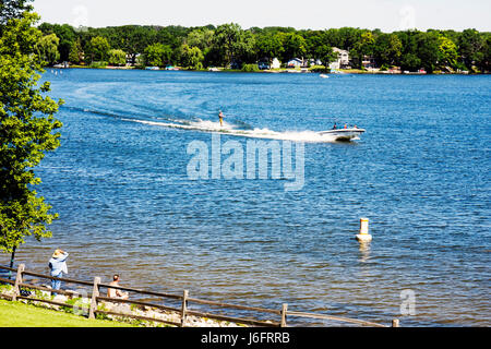 Wisconsin Kenosha County, Kenosha, Paddock Lake, Old Settlers Park, nautica, sci, sport acquatici, lakeshore, panoramica, pesca, WI080713005 Foto Stock