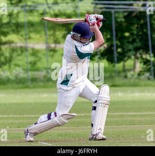 Firle Cricket Club, Firle, East Sussex, Regno Unito. Il 20 maggio 2017. Firle Cricket Club 1XI Vs Barcombe Cricket Club 1a XI. Credito: Alan Fraser/Alamy Live News Foto Stock