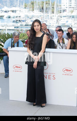 Cannes, Francia. 21 Maggio, 2017. L'attrice Kim Minhee pone per un photocall del film "Claire la fotocamera dell' durante il settantesimo Cannes Film Festival di Cannes, Francia, il 21 maggio 2017. Credito: Xu Jinquan/Xinhua/Alamy Live News Foto Stock