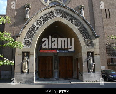 Jheronimus Bosch Art Center nella ex Chiesa Sint-Jacobs a Jeroen Boschplein, Den Bosch, Paesi Bassi. Foto Stock