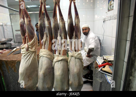 DUBAI, Emirati Arabi Uniti - 21 febbraio 2005: Butcher Shop in Dubai. Foto di Paul Velasco Foto Stock