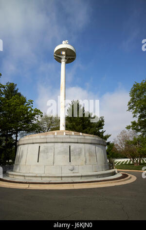 USS Maine mast memorial presso il Cimitero di Arlington Washington DC USA Foto Stock