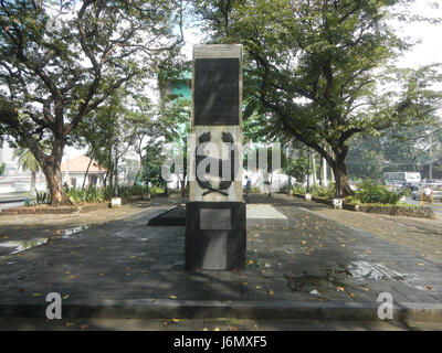 Il Manila Acapulco Galleon Memorial, situato nel Parco Maestranza, Intramuros, commemora lo storico Manila-Acapulco Galleon Trade, che ha svolto un ruolo chiave nello sviluppo del commercio globale durante l'era coloniale spagnola. Foto Stock
