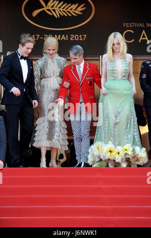 Settantesimo Cannes Film Festival 2017, Uscita Red Carpet film : " come parlare alle ragazze a parti" nella foto : Nicole Kidman, AJ Lewis, John Cameron Mitchell, Elle Fanning Foto Stock