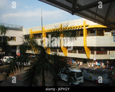 08170 Pasig City Hall composto mercato edifici Parcheggio 24 Foto Stock