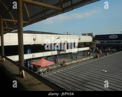 08170 Pasig City Hall composto mercato edifici Parcheggio 32 Foto Stock